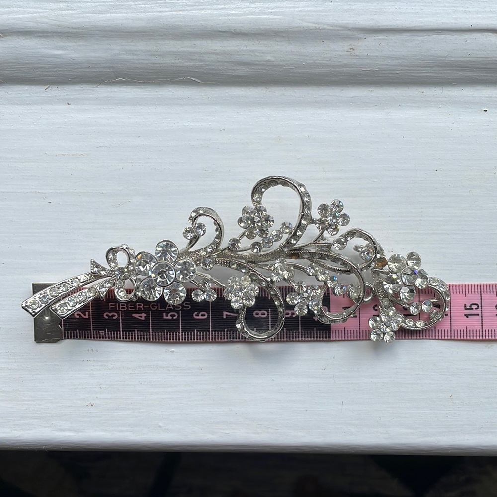 Vintage Brooch Bling Diamanté Leaf Floral Design - Costume Jewellery - Picture 5 of 16